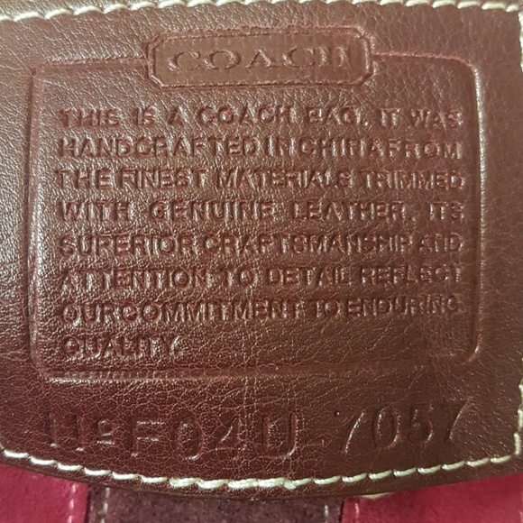 Coach signature monogram canvas and leather shoulder bag - Picture 3 of 5